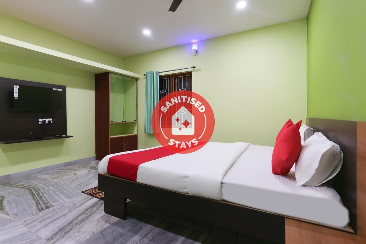 Vaccinated Staff- Oyo 45958 New Castle Inn Μπουμπάνεσβαρ Εξωτερικό φωτογραφία
